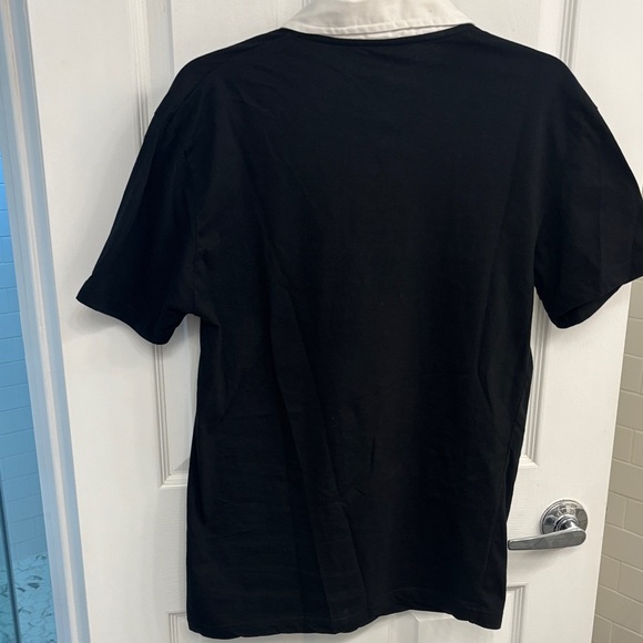 Hot Topic Black Tee with Chain Accent - Picture 6 of 7